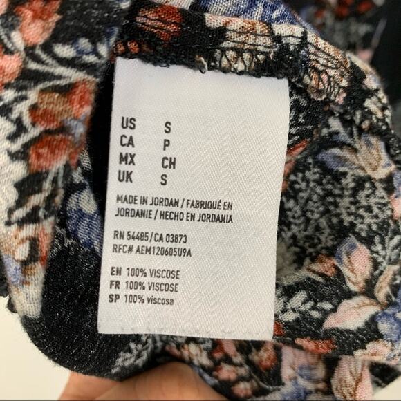 American Eagle Flowy Gauzy Floral Peasant Blouse Top Small - Picture 11 of 11